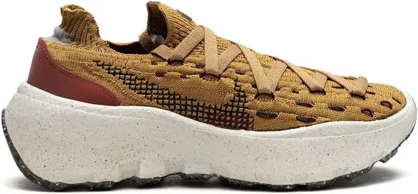 Nike Women's Space Hippie 04 Sneakers