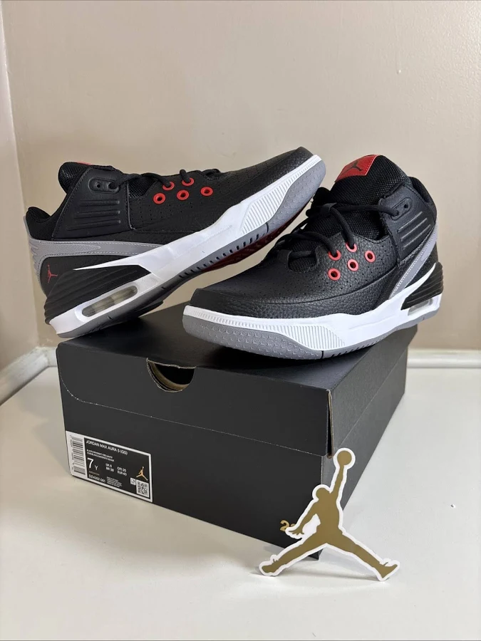 [dz4352-061] Air Jordan Max Aura 5 'black Cement' Size 7y With Box