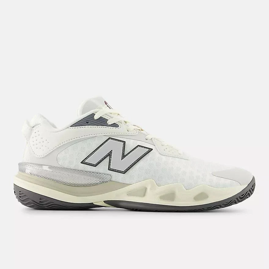 New Balance | Hesi Low V2 | Unisex | Size: M6 / W7.5 | Color: Sea Salt With Castlerock