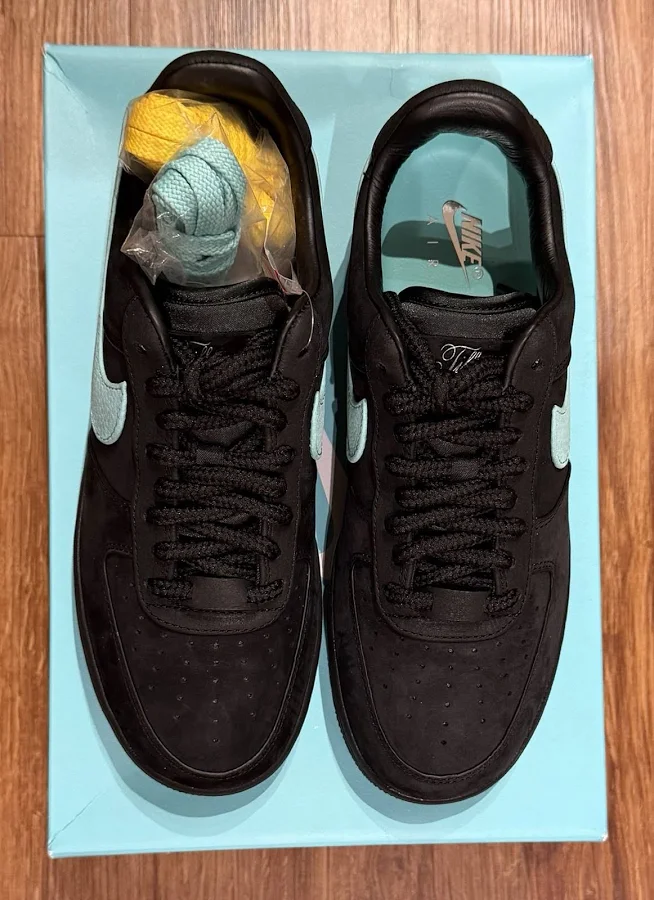 Nike Air Force 1 Low X Tiffany & Co. 1837 - Size 7.5