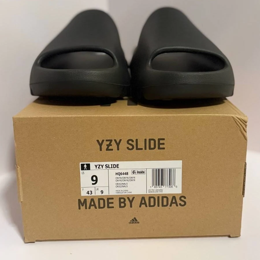 Adidas Yeezy Slide Onyx Size 9 (100% Authentic) Hq6448