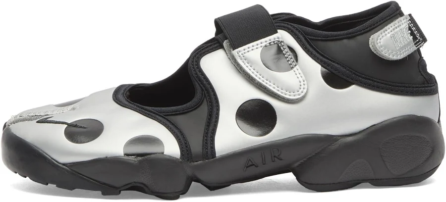 Nike Women's Air Rift Dot Sneaker in Black/Silver, Size UK 3.5 | END Clothing