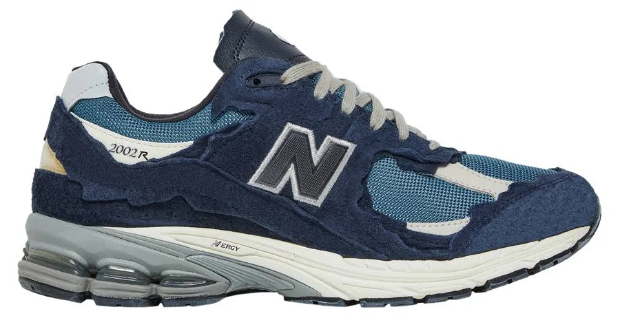 New Balance 2002r Protection Pack Men Sneakers - Blue