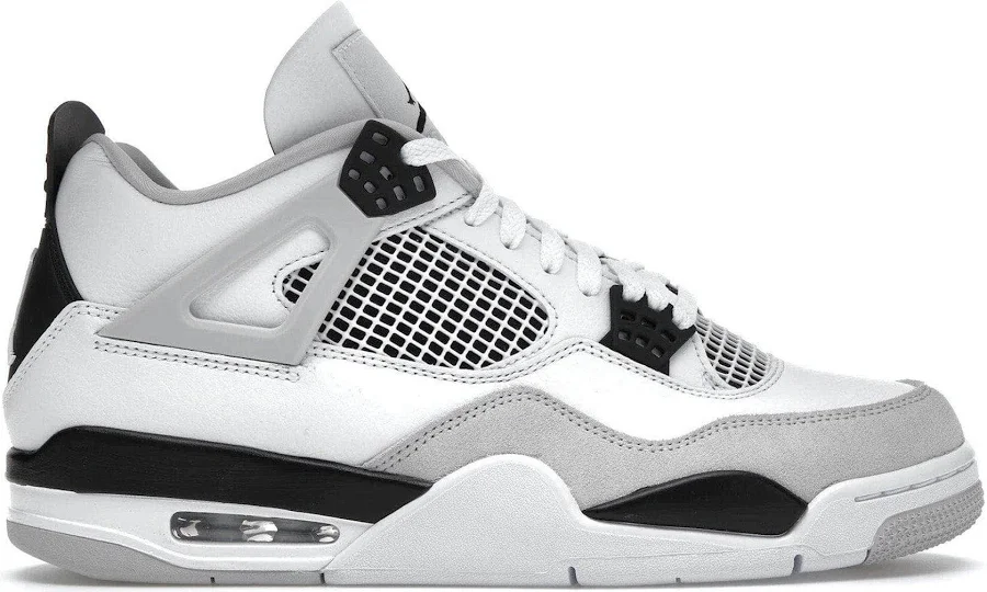 Common Hype Jordan 4 Retro Military Black