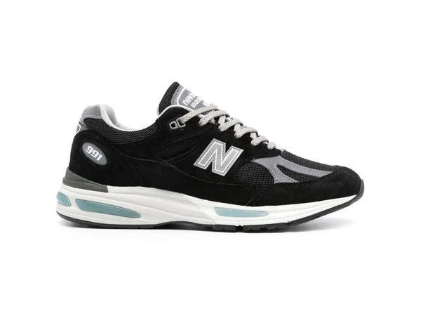 991 V2 Low Top Sneakers