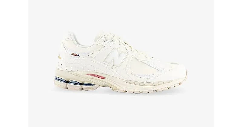 Mens Sea Salt 2002r Protection Pack Woven Trainers In White