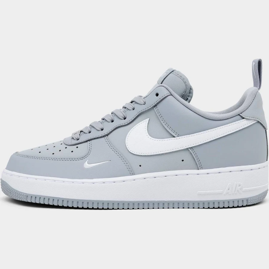 Nike Men's Air Force 1 '07 Shoes