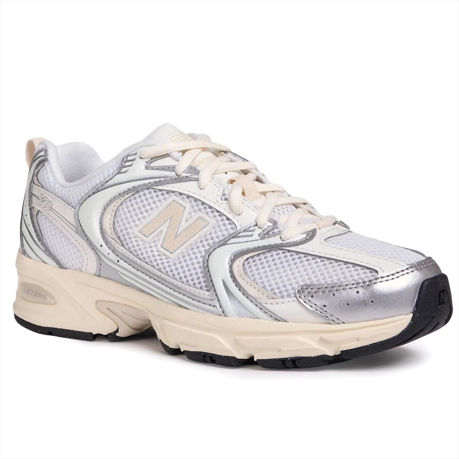 New Balance 530 - Silver/Beige