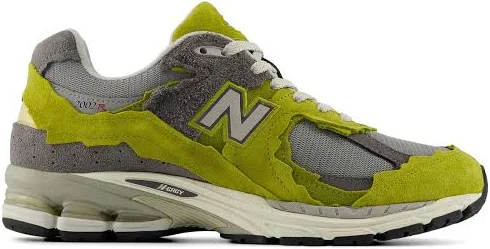 New Balance - 2002R cushioned suede sneakers - unisex - Calf Suede/Fabric/Rubber - 4.5 - Green