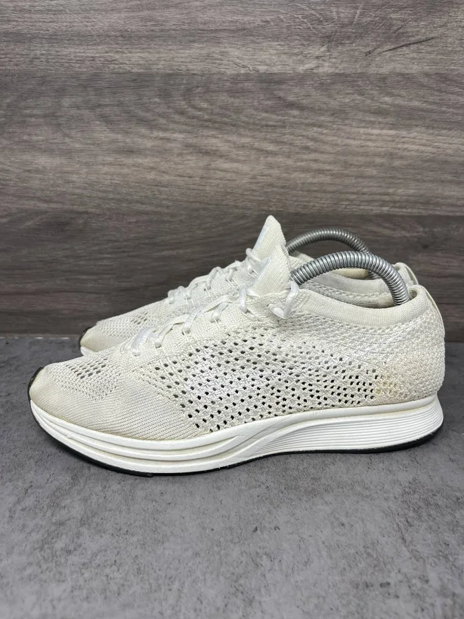 Nike Flyknit Racer White Sneakers Mens Size 7.5 526628-100