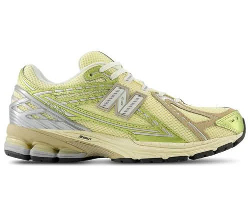 New Balance Womens 1906R - Running Shoes Parchment/Silver Size 6.0