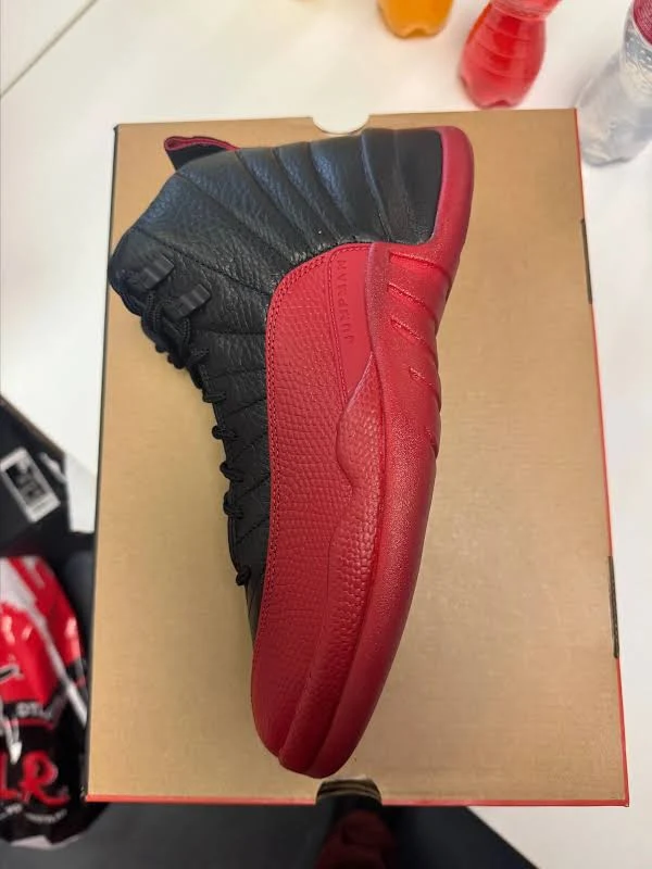 Jordan 12 black/red flue games6