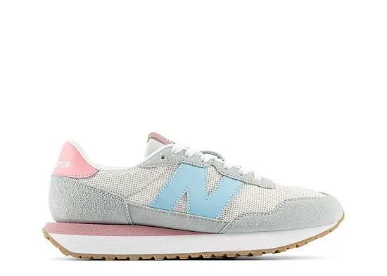 New Balance Women's 237 Sneaker