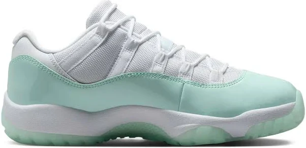 Jordan - Air Jordan 11 Low "Igloo" sneakers - women - Fabric/Calf Leather/Fabric/Rubber - 5.5 - White