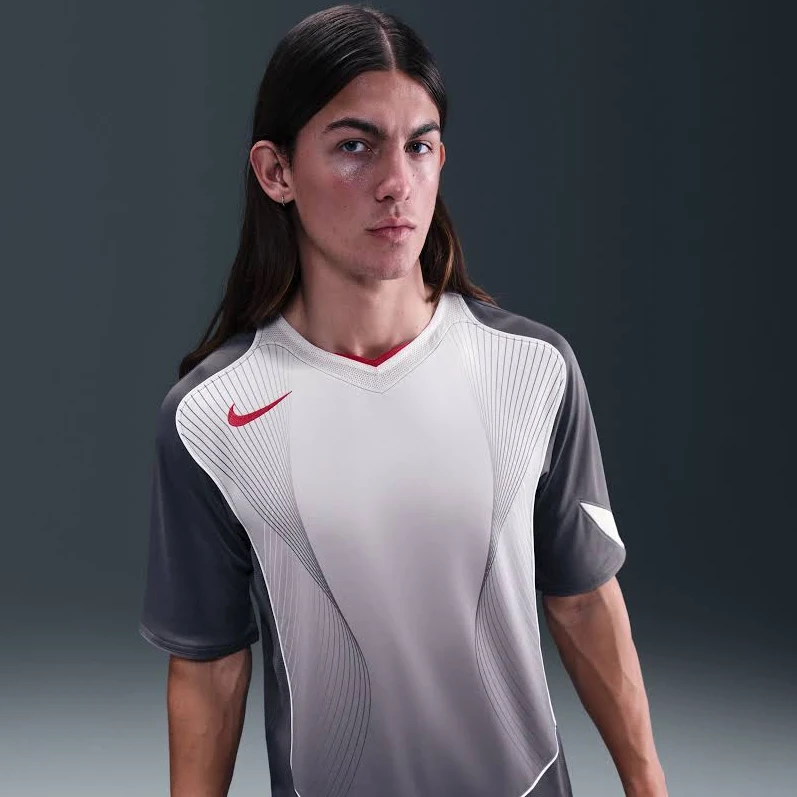 Nike Men's Total 90 Dri-FIT Short-Sleeve Soccer Jersey