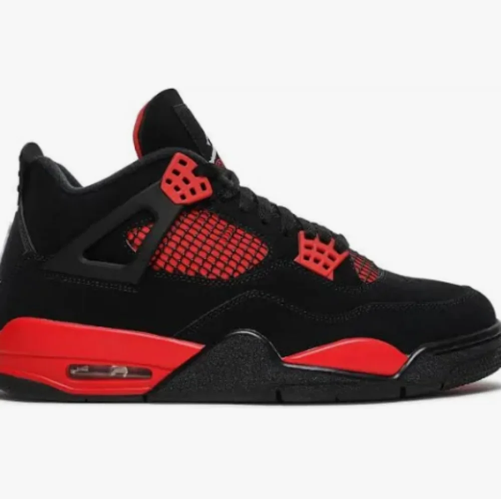 Jordan 4 thunder red