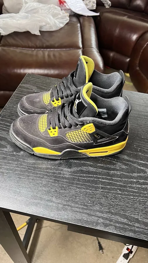Jordan 4 Yellow Thunder