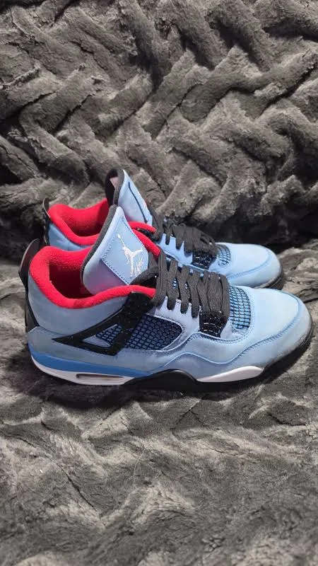 SIZE 11 JORDAN 4 TRAVIS SCOTT CATCUS JACK