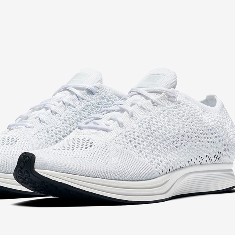 Nike Flyknit Racer “triple white”