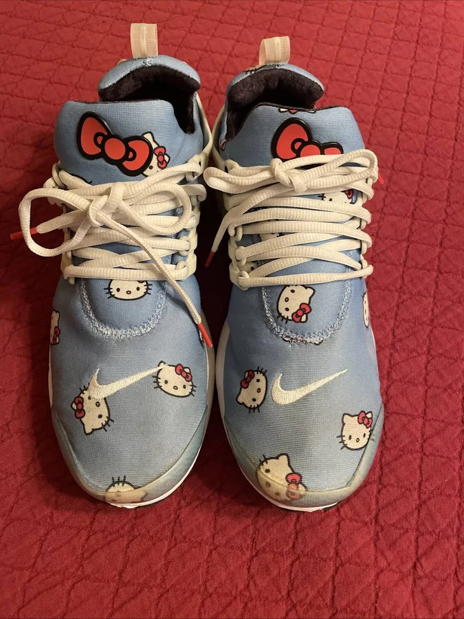 Hello Kitty Nikes Men Sz 10 Women Sz 12