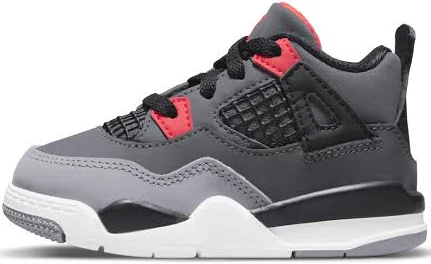 Air Jordan 4 Retro Mid Top Sneaker
