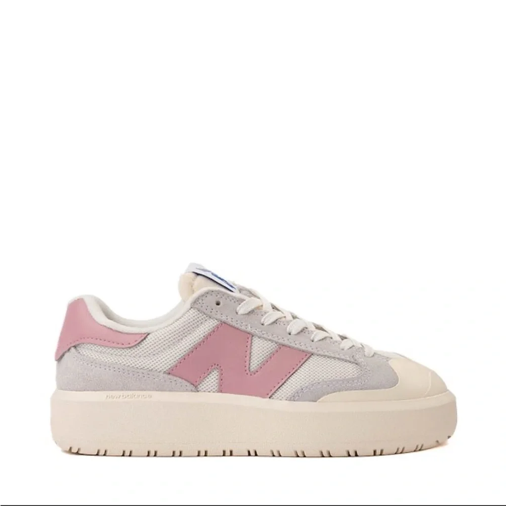 New Balance CT302 Athletic Shoe - Sea Salt / Hazy Pink