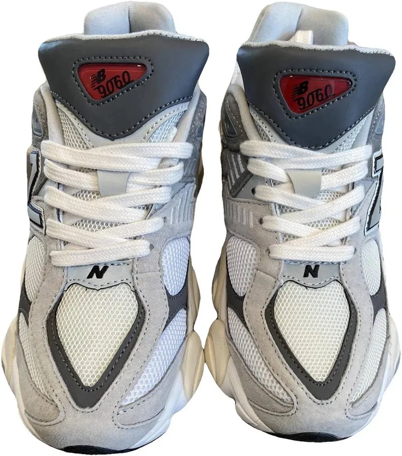 New Balance 9070 Trainers Grey Polyester Size 6 UK