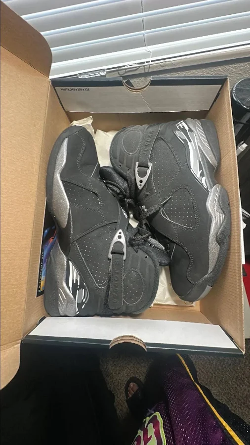 Jordan 8 chrome1