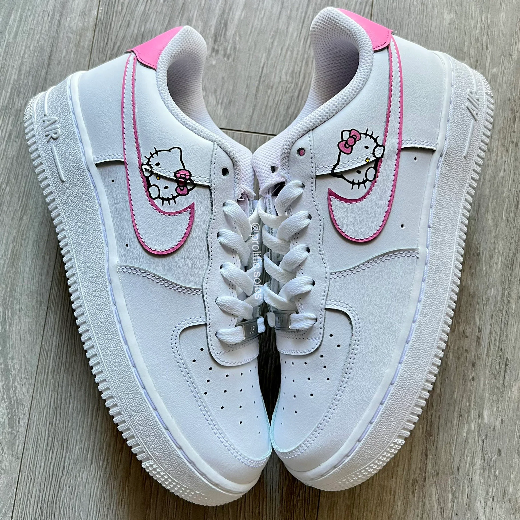 Custom Air Force 1 Hello Kitty