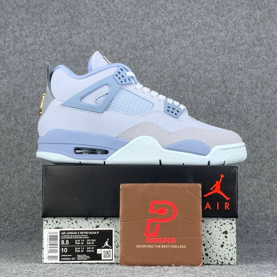 Air Jordan 4 Retro UNC Tar Heels PE (2025), EUR 42 • US 8.5 • UK 7.5