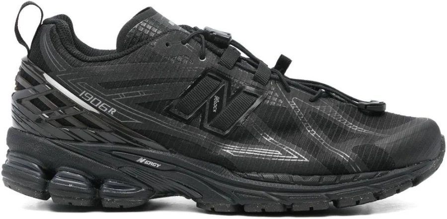 1906R Sneakers