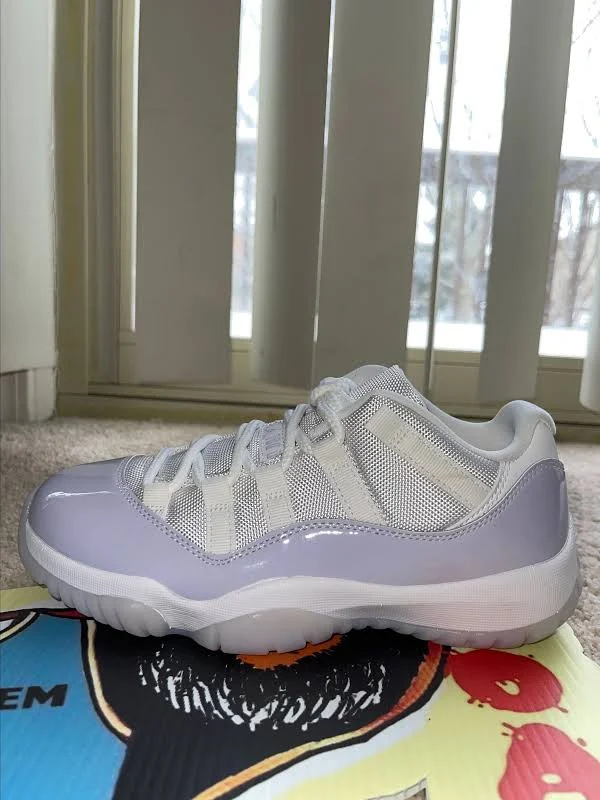 Air Jordan 11 Retro Low Pure Violet (Women)