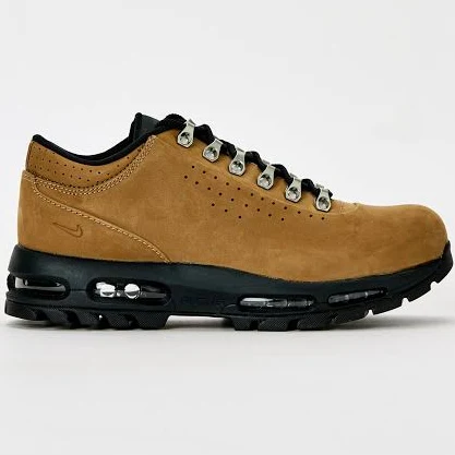 Nike Air Max Goadome Low SP - Taupe | University Red | Black / 6