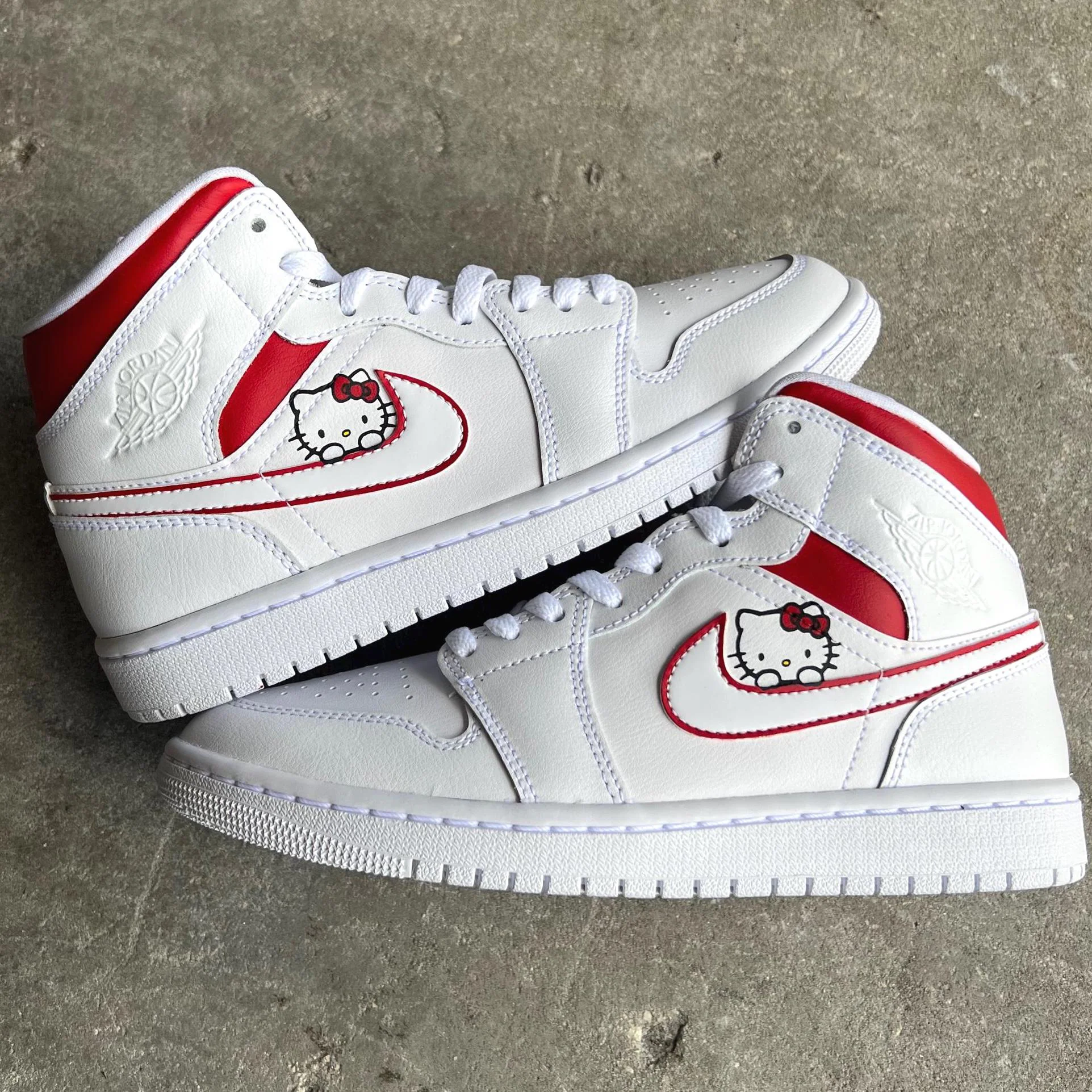 Red Hello Kitty Custom AJ1