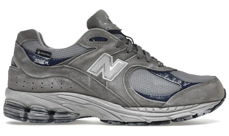 New Balance Men's 2002R Gore-Tex Sneakers