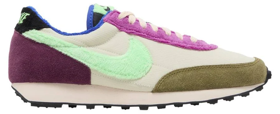 Women Nike Daybreak Fur Pack Fossil Cactus Flower