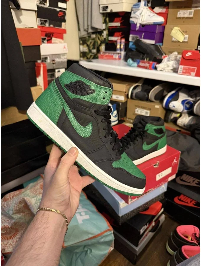 Jordan Retro 1 Pine Green Sz 10 | Color: Green | Size: 10 | Presikicks's Closet