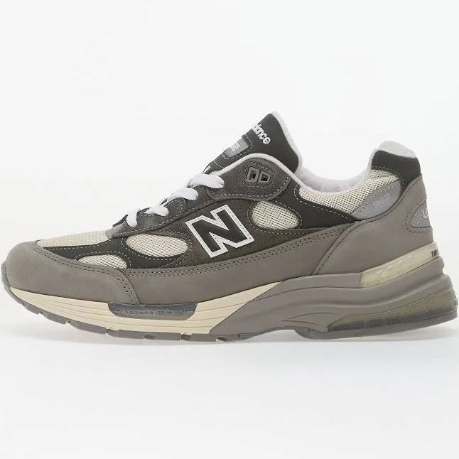 New Balance Unisex Teddy Santis 992 Made in USA Sneakers