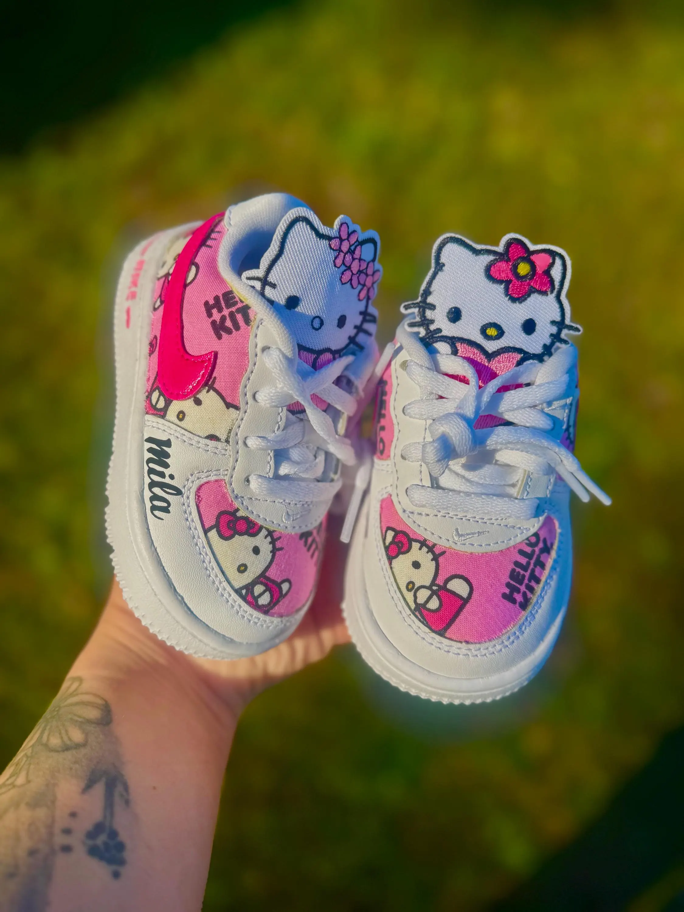 Custom hello kitty AF1