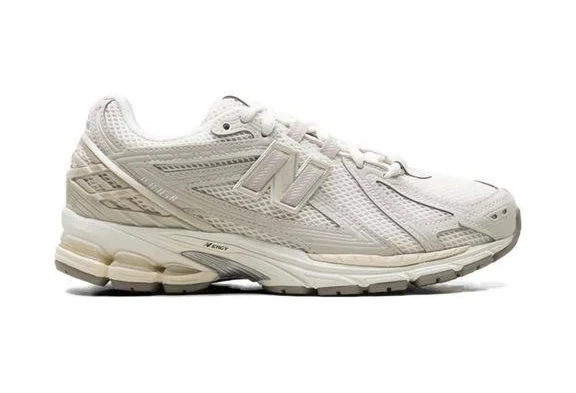 New Balance Men's 1906R Sneakers - White - Low-top sneakers - 5
