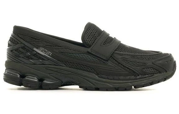 New Balance Women's 1906L - Black - Low-top sneakers - 5