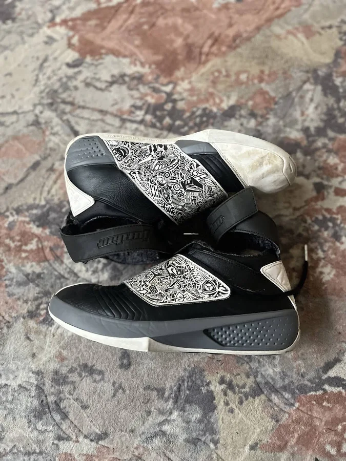Size 9 - Jordan 20 Retro Playoffs 2015