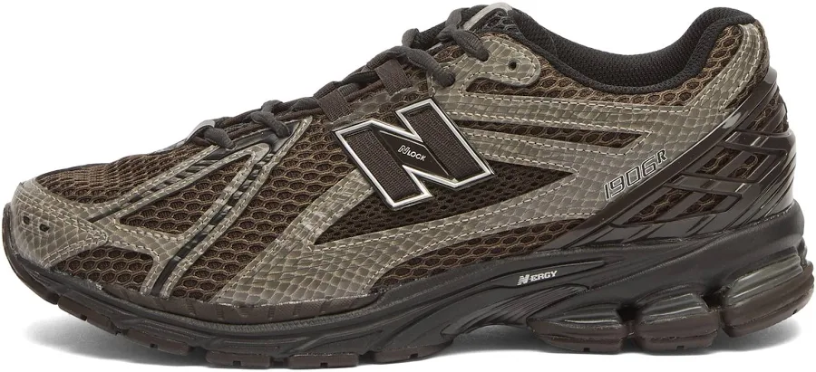 New Balance 1906 Sneaker in Thunder Brown/Black, Size UK 6.5 | END Clothing