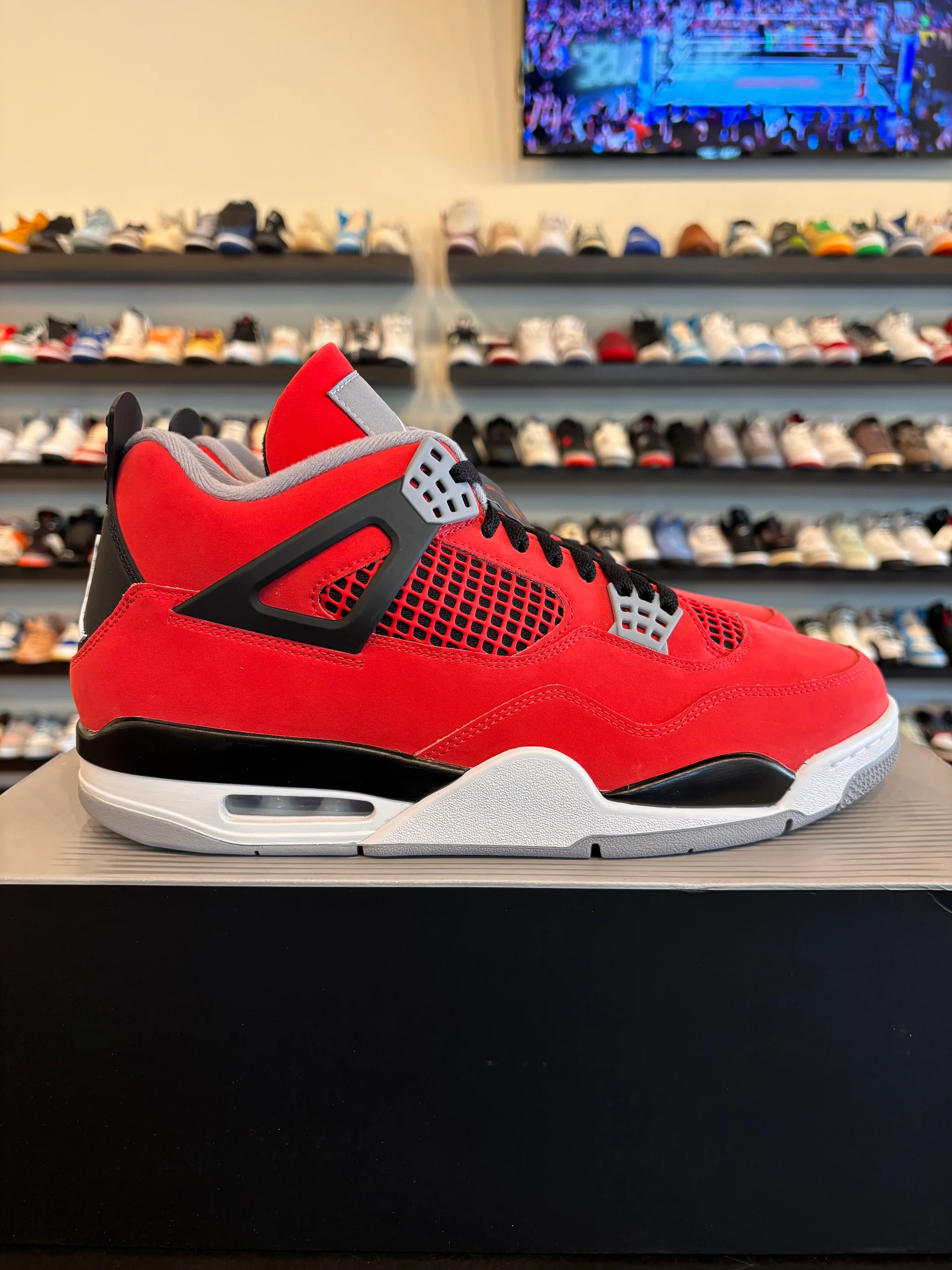 Jordan 4 Toro Bravo 2026 Size 13 Brand New