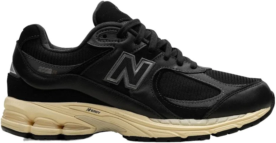 New Balance Men's M2002r Sneakers