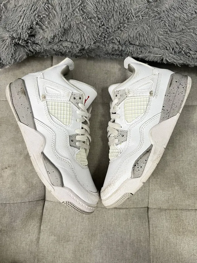 Nike Air Jordan 4 Retro White Oreo Bq7669-100 Boys 1y