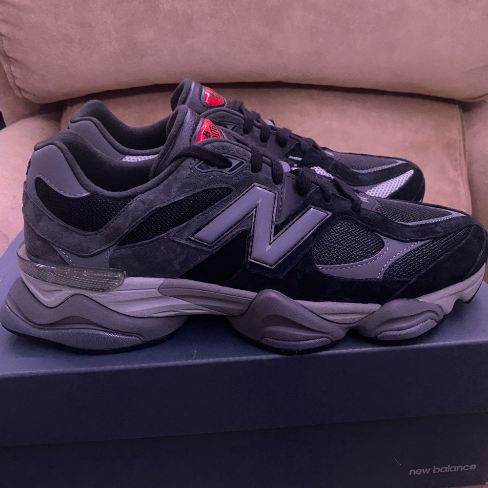 New balance 9069 black castle rock size 11