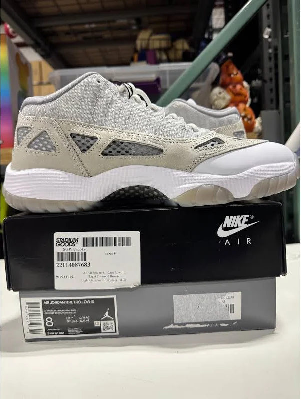 Air Jordan 11 Retro Low IE