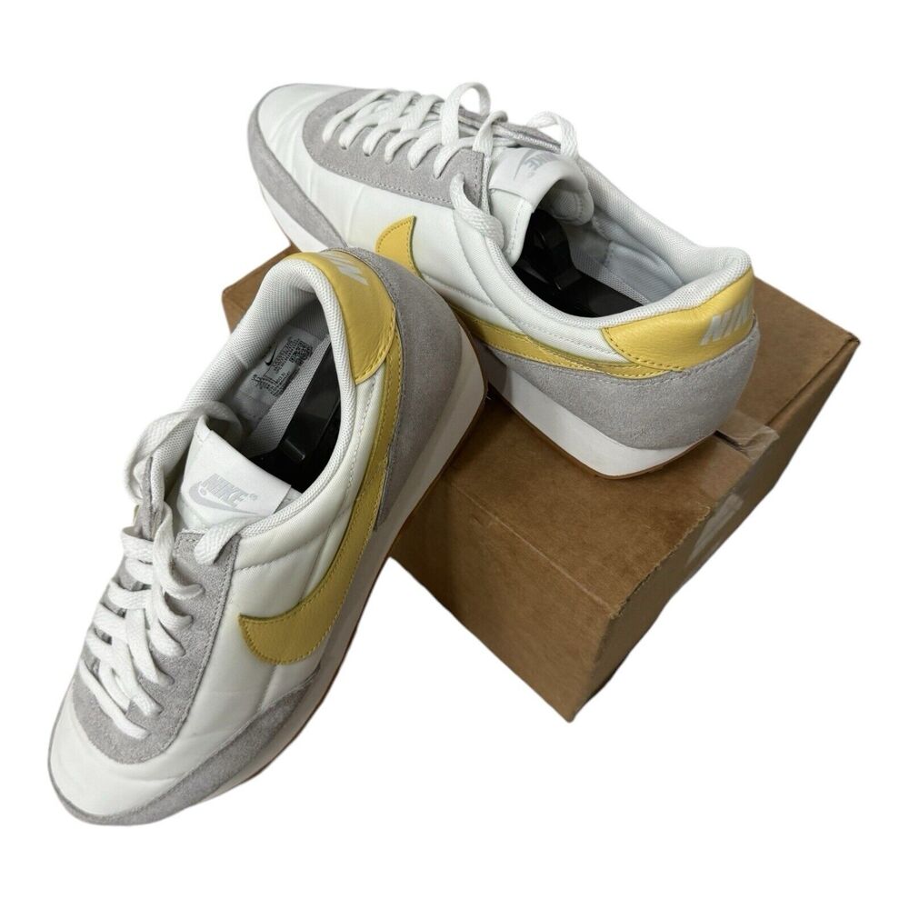 Nike Daybreak Summit White Saturn Gold 2021 CK2351-109 Women's Size 11