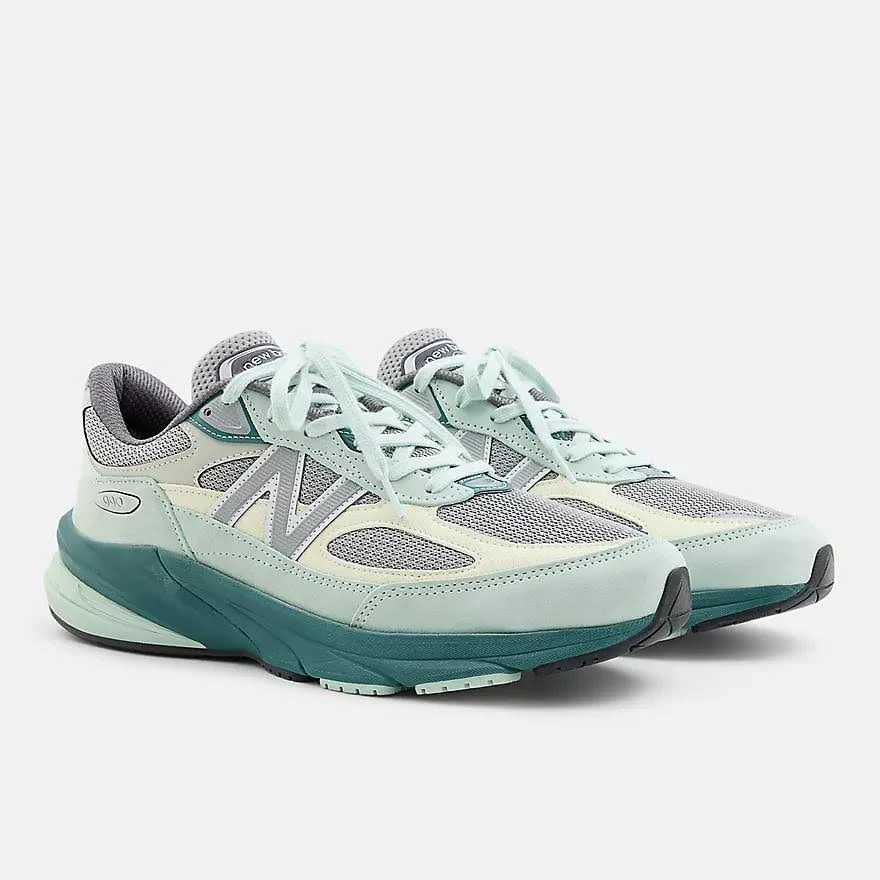 New Balance | Made In Usa 990v6 | Unisex | Size: M10 / W11.5 | Color: Clay Ash With New Spruce And Slate Grey
